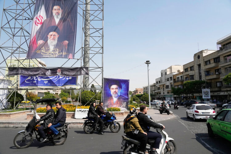 10-day ceasefire kicks in
